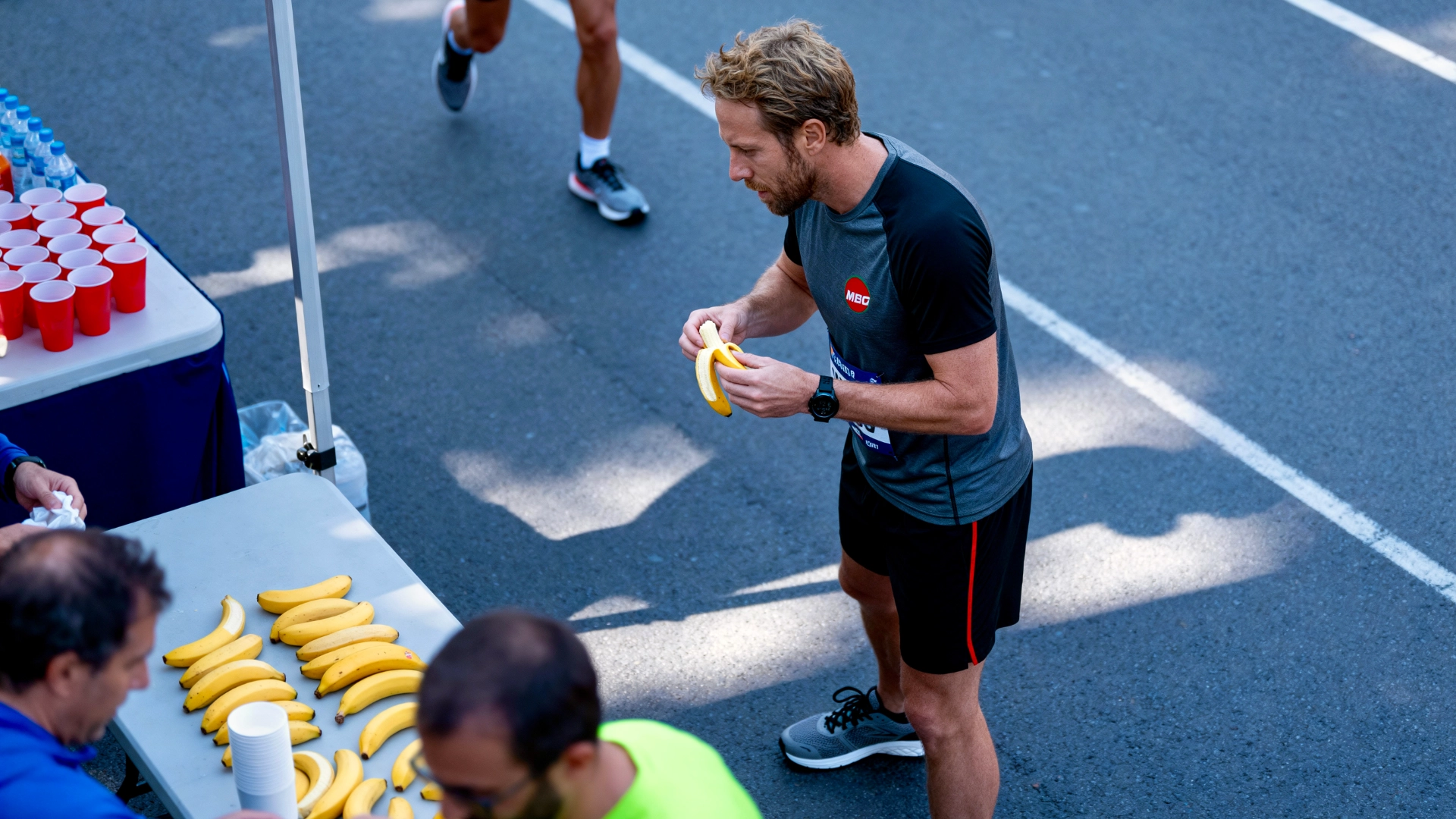 AI Bildserie Sales und Marathon